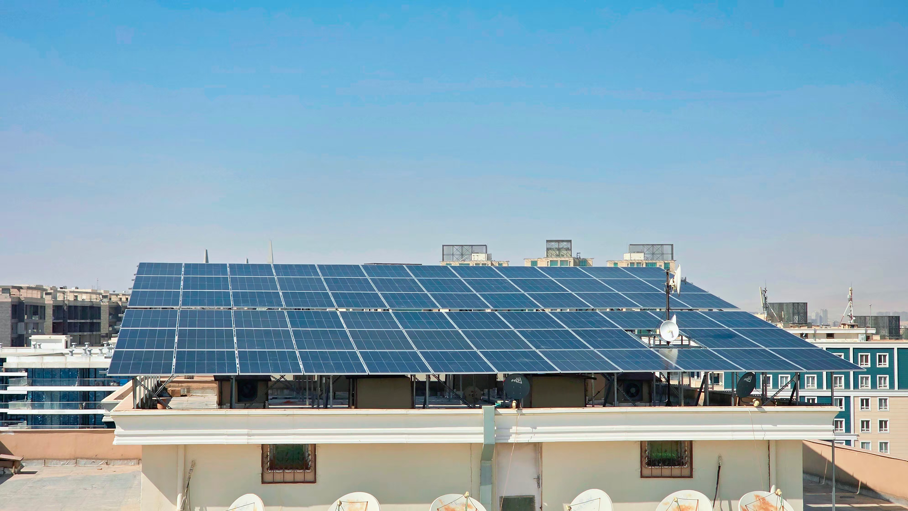 Installing 44.2KW on grid system for Dwrandaz Company in Erbil 