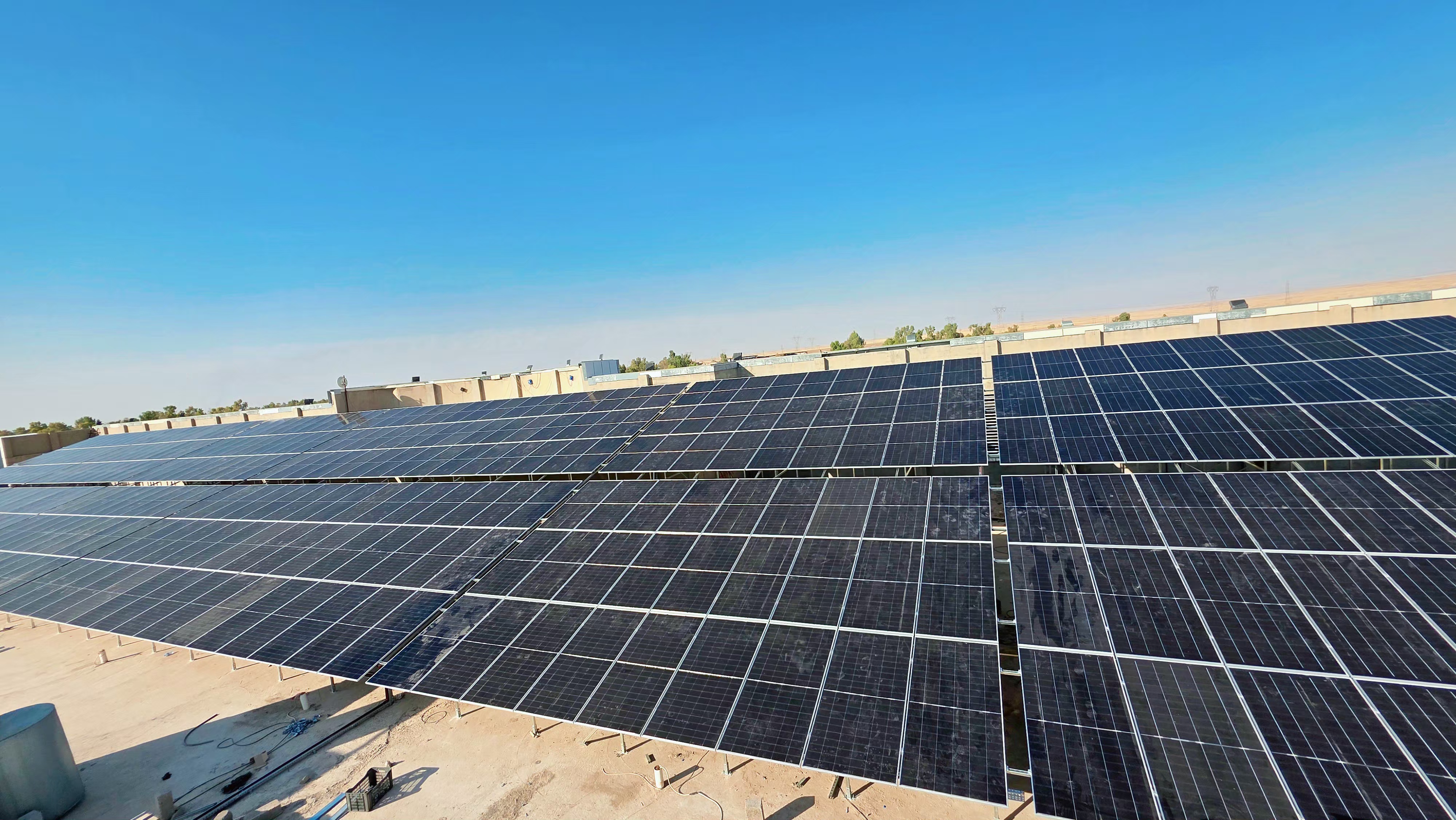 Installing 221kw hybrid Solar system for douha Restaurant in Tuz Xurmatu  2